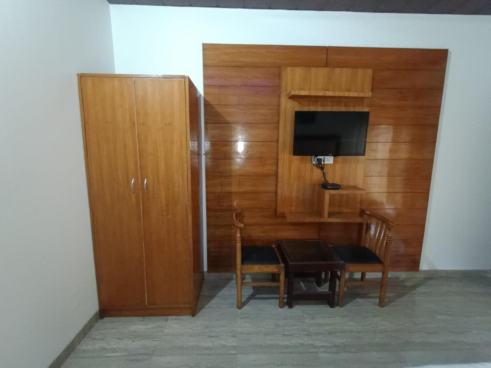 Hotel Himalayan Village Mussoorie Buitenkant foto